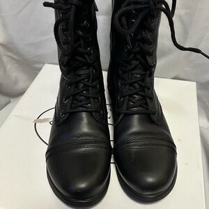 Steve Madden Black Lace-Up Women's TROOPA BLACK LEAT Boots EUC